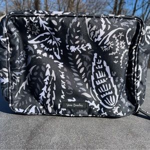 NWT Vera Bradley Toiletry Bag